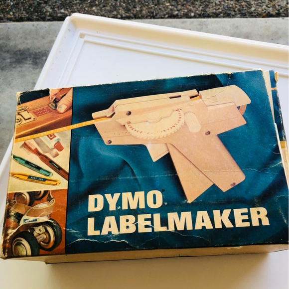 1964 DYMO LABEL MAKER IN ORIGINAL BOX INCLUDES 4 ROLLS OF LABEL TAPE - Picture 10 of 16